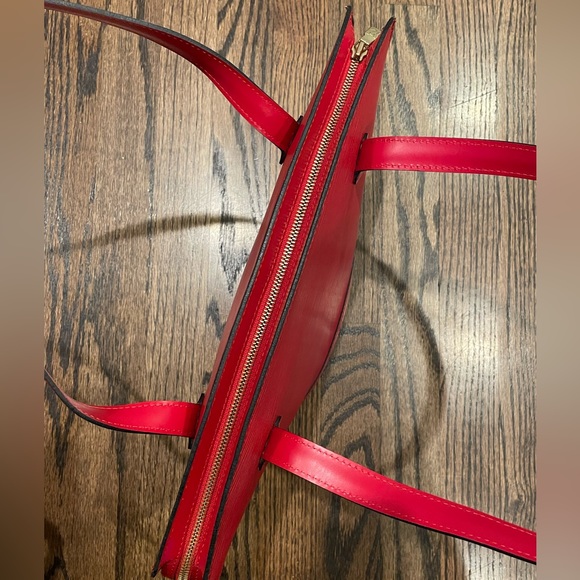 Authenticated Louis Vuitton St Jacques Red Epi PM Shoulder - Picture 9 of 14